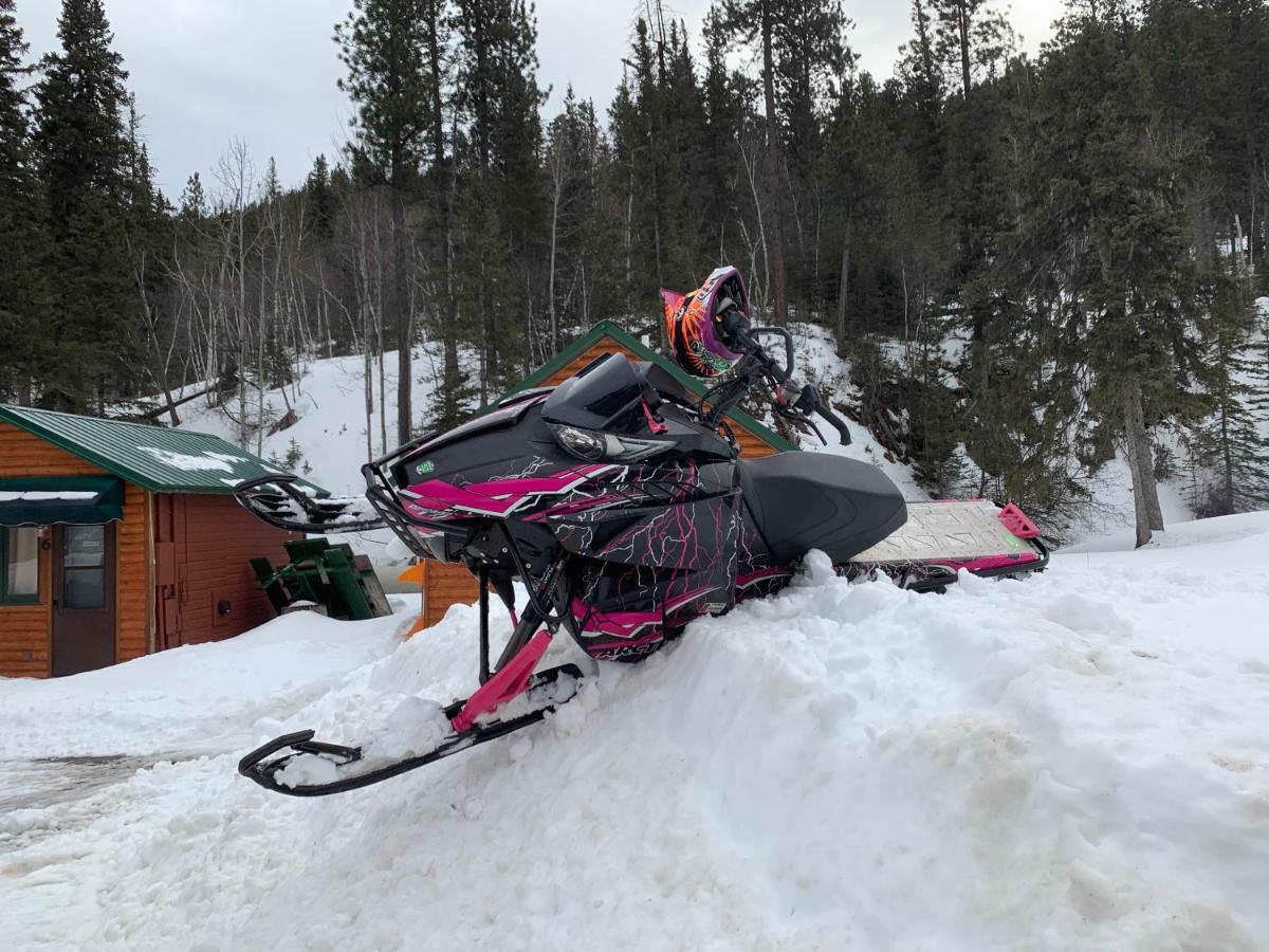 Whitetail Creek Resort Lead Exteriör bild